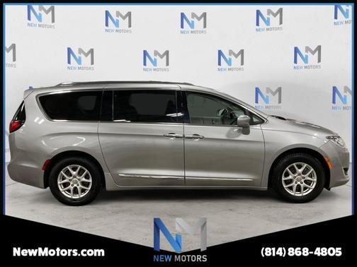 2020 Chrysler Pacifica Touring-L