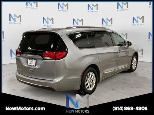 2020 Chrysler Pacifica Touring-L