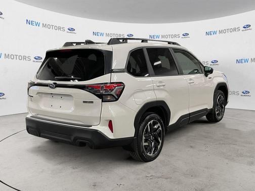 White Pearl 2026 Subaru Forester Premium