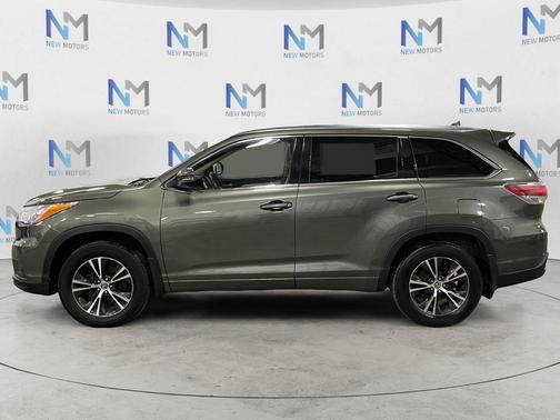 Jade Metallic 2016 Toyota Highlander XLE