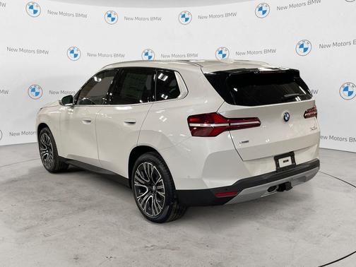 Mineral White Metallic 2026 BMW X3 30 xDrive