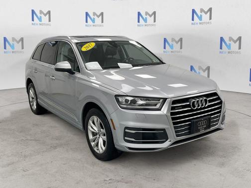 Florett Silver Metallic 2017 Audi Q7 2.0T Premium Plus