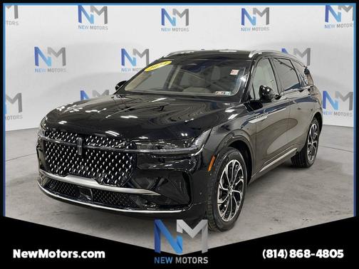 Black Metallic 2024 Lincoln Nautilus Reserve