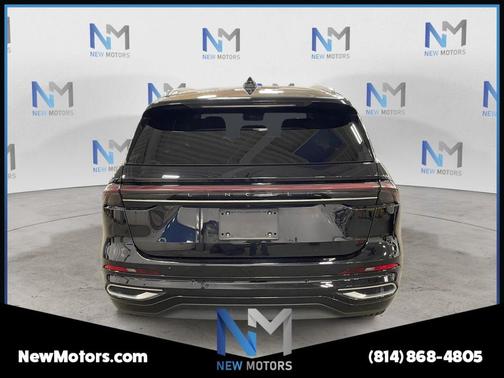 Black Metallic 2024 Lincoln Nautilus Reserve
