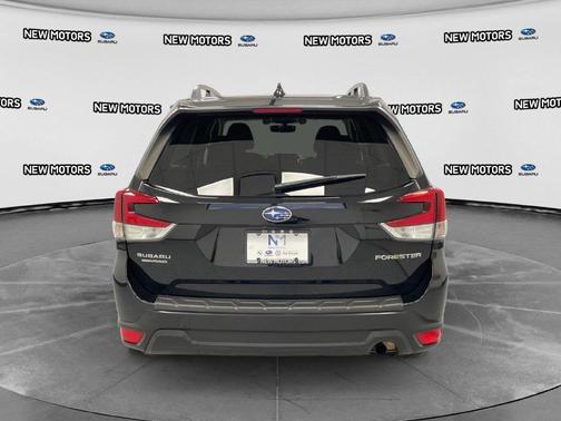 Crystal Black Silica 2019 Subaru Forester Base