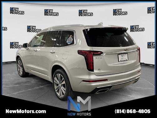 Radiant Silver Metallic 2020 Cadillac XT6 Premium Luxury AWD