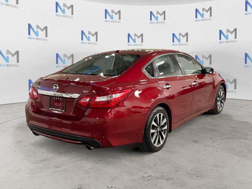 Scarlet Ember 2017 Nissan Altima 2.5 SV