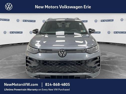 Platinum 2026 Volkswagen Tiguan 2.0T SE R-Line Black