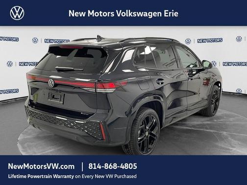 Deep Black Pearl Effect 2026 Volkswagen Tiguan 2.0T SE R-Line Black