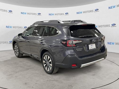 2024 Subaru Outback Touring