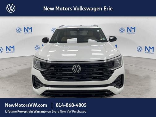 Opal White Pearl 2026 Volkswagen Atlas Cross Sport 2.0T SEL R-Line Black