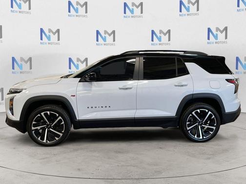 Polar White 2026 Chevrolet Equinox RS