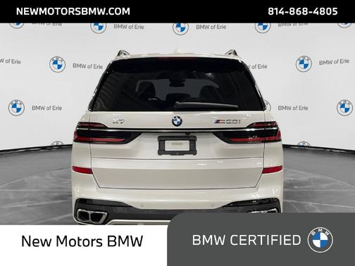 White Metallic 2024 BMW X7 M60i