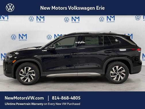Deep Black Pearl Effect 2026 Volkswagen Tiguan 2.0T S