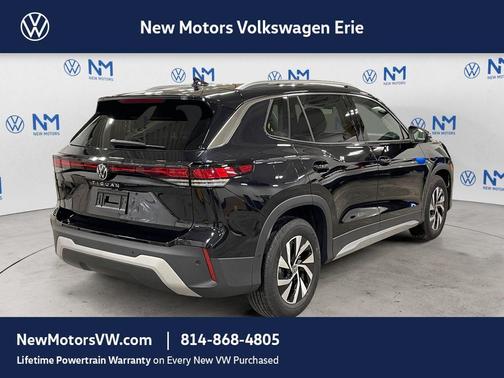 Deep Black Pearl Effect 2026 Volkswagen Tiguan 2.0T S