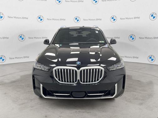 Black Sapphire Metallic 2026 BMW X5 PHEV xDrive50e