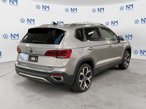 Pyrite Silver Metallic 2022 Volkswagen Taos 1.5T SEL