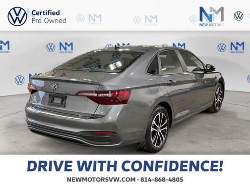 Platinum Gray Metallic 2024 Volkswagen Jetta 1.5T Sport