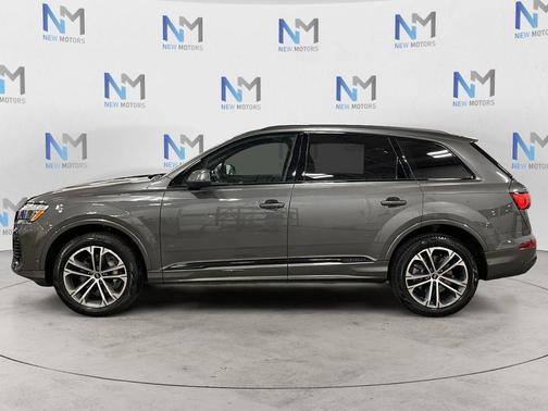 2025 Audi Q7 45 Premium Plus