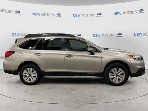 Tungsten Metallic 2017 Subaru Outback 2.5i Premium