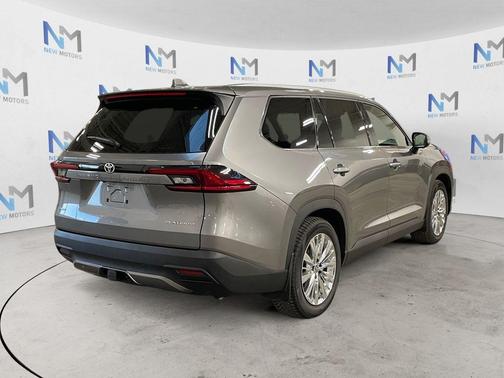 Metal 2025 Toyota Grand Highlander