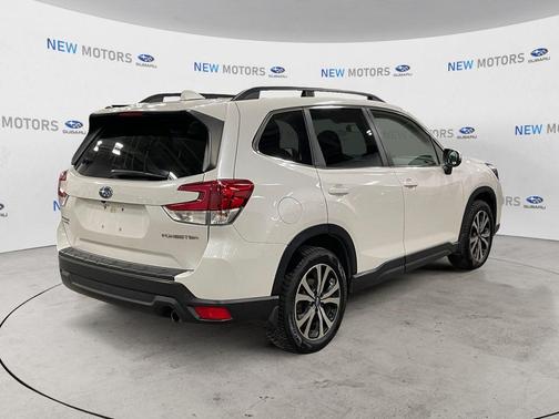 Crystal White Pearl 2021 Subaru Forester Limited