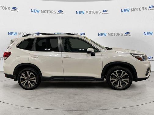 Crystal White Pearl 2021 Subaru Forester Limited