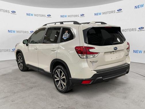 Crystal White Pearl 2021 Subaru Forester Limited