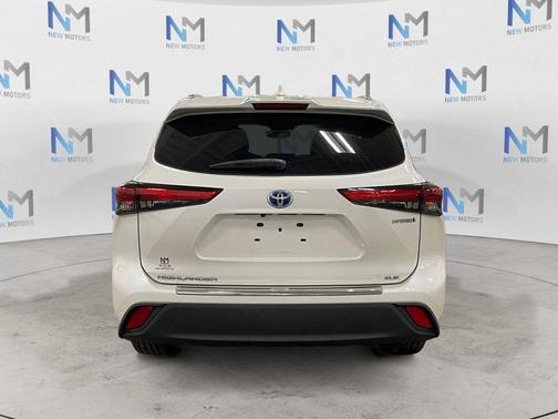 2020 Toyota Highlander Hybrid XLE