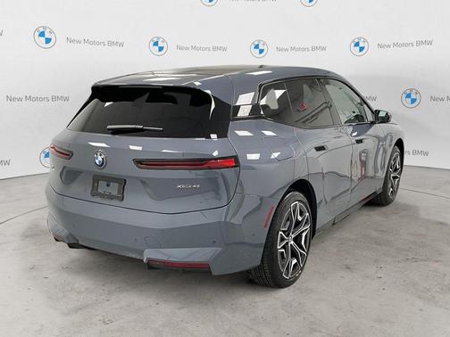 2026 BMW iX xDrive45