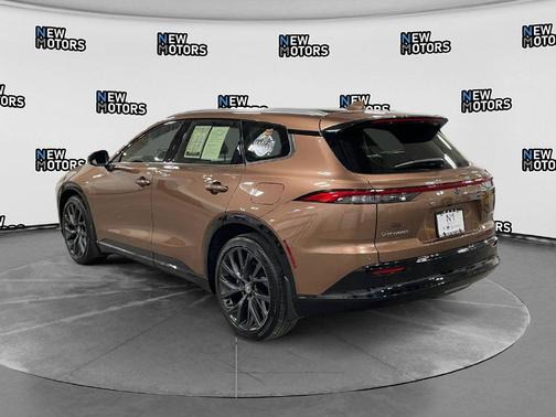 Bronze 2025 Toyota Crown Signia Limited