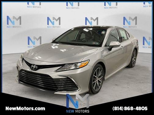 Celestial Silver Metallic 2021 Toyota Camry XLE