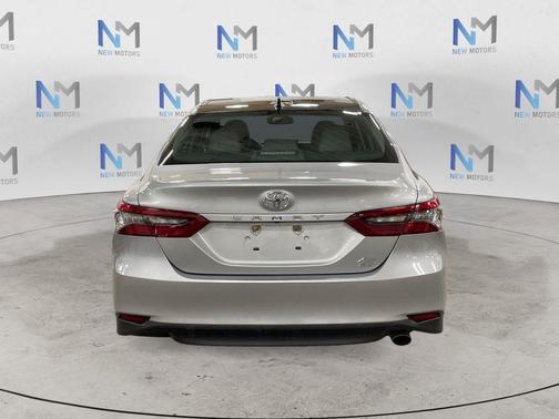 Celestial Silver Metallic 2021 Toyota Camry XLE
