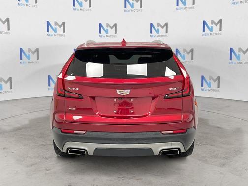 2023 Cadillac XT4 Premium Luxury