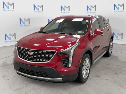 2023 Cadillac XT4 Premium Luxury