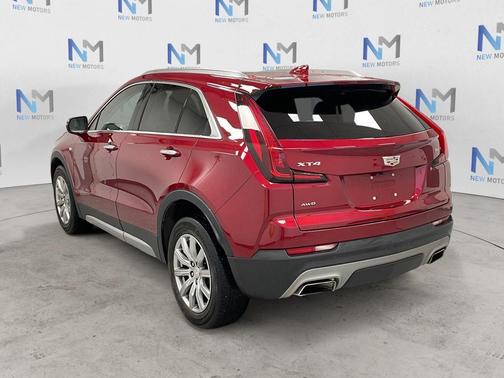 2023 Cadillac XT4 Premium Luxury