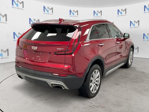 2023 Cadillac XT4 Premium Luxury