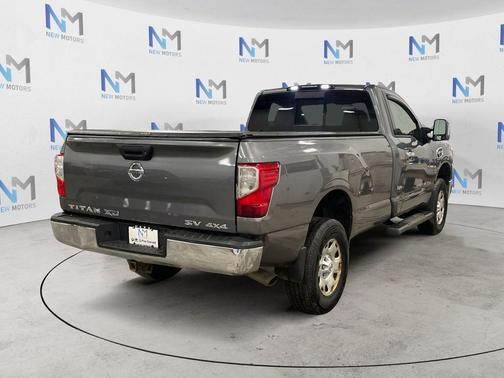 2017 Nissan Titan XD SV