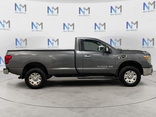 2017 Nissan Titan XD SV