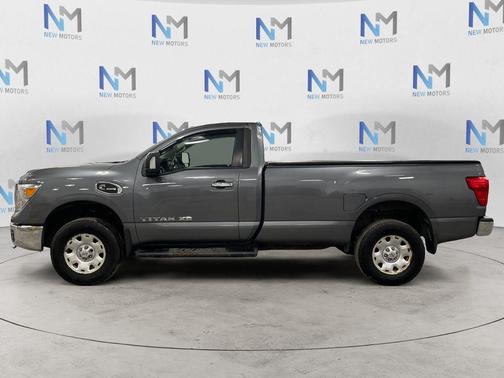 2017 Nissan Titan XD SV