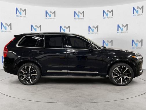 2023 Volvo XC90 B5 Plus