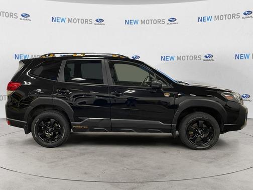 Crystal Black Silica 2023 Subaru Forester Wilderness