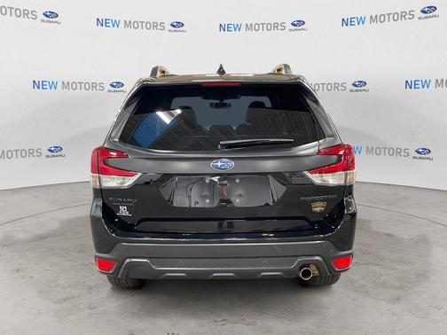 Crystal Black Silica 2023 Subaru Forester Wilderness