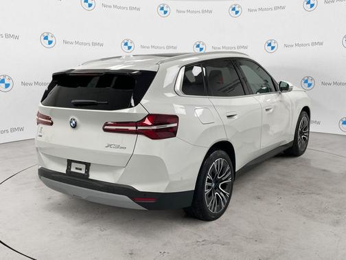Mineral White Metallic 2026 BMW X3 30 xDrive
