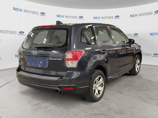 Dark Gray Metallic 2018 Subaru Forester 2.5i