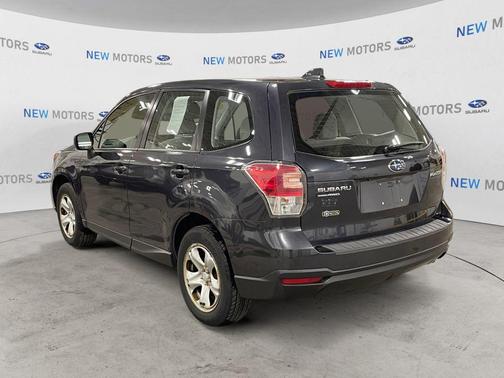 Dark Gray Metallic 2018 Subaru Forester 2.5i