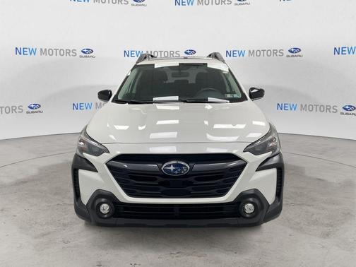 Crystal White Pearl 2025 Subaru Outback Premium