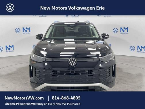 Deep Black Pearl Effect 2026 Volkswagen Tiguan 2.0T SE