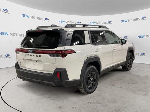 Crystal White Pearl 2026 Subaru Outback Limited
