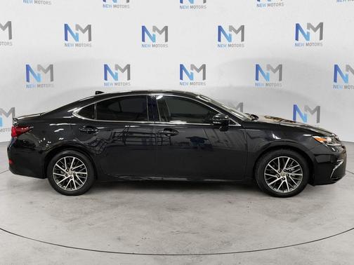 2017 Lexus ES 350 Base